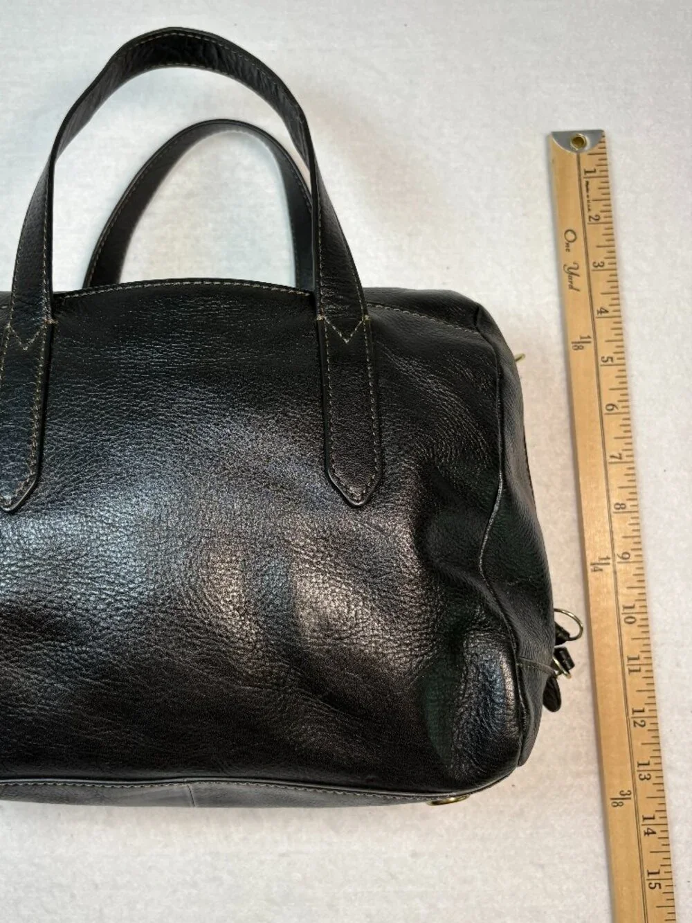 Vintage Fossil Sydney Satchel Black Leather Crossbody Quiet Luxury Preppy Chic